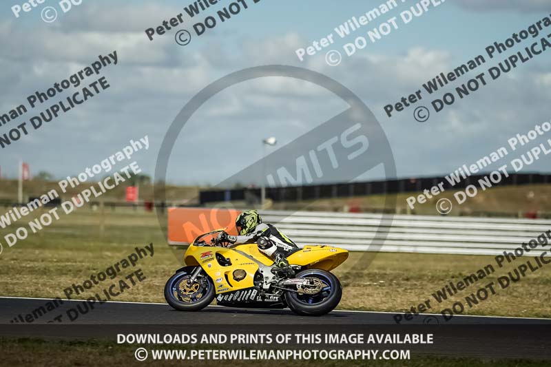 enduro digital images;event digital images;eventdigitalimages;no limits trackdays;peter wileman photography;racing digital images;snetterton;snetterton no limits trackday;snetterton photographs;snetterton trackday photographs;trackday digital images;trackday photos